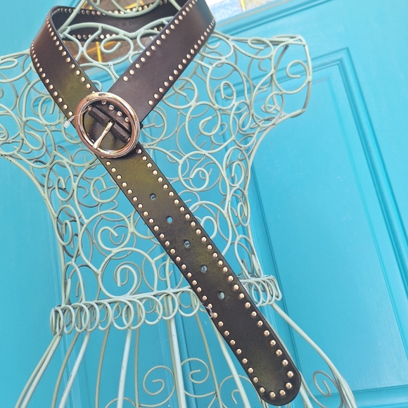 Genuine Italian Leather Studded Belt Womens - Picture 10 of 16